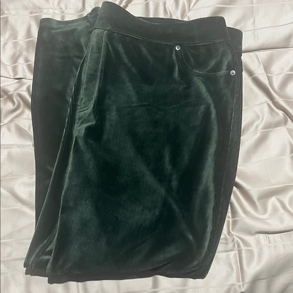 Simply Vera Vera Wang Dark Green velvet  Leggings - Picture 2 of 3